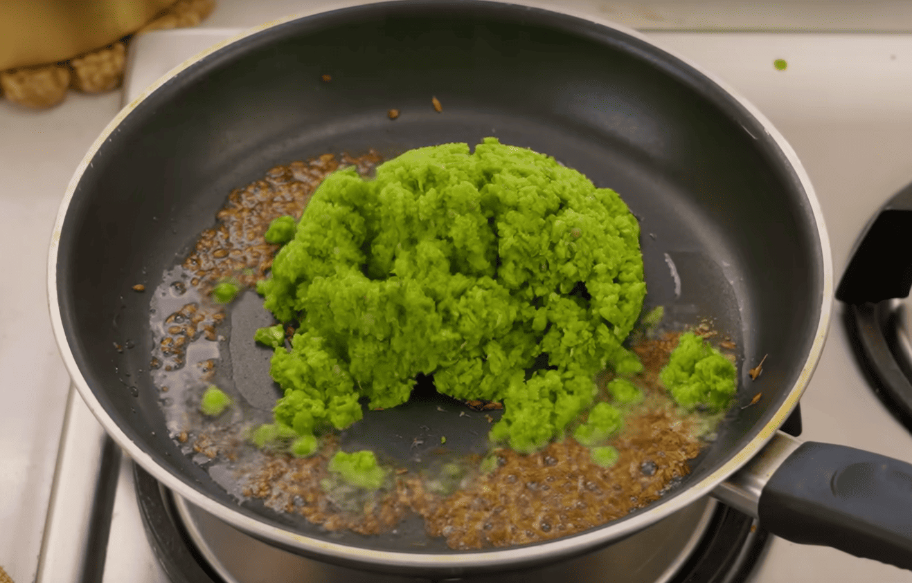 Matar Kachori Recipe Step 4